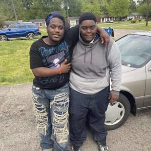 Meet your Posher, Troya